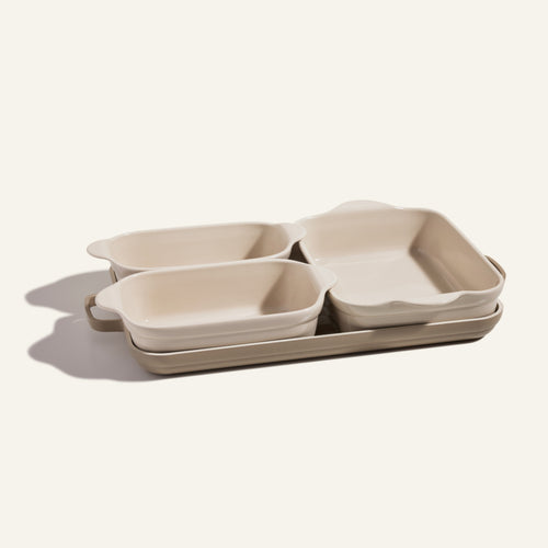 Beige bakeware set