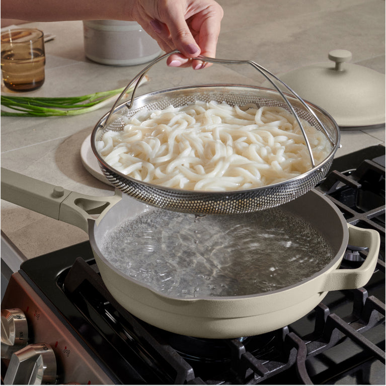 beige-always-pan-stovetop-with-noodles